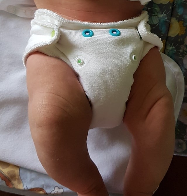 podajnik na chusteczki nawilżane dla niemowląt