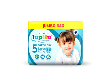 do jakiego miesiaca dziecko nosi pampers 4