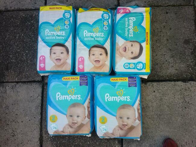 pampers simply clean baby wipes